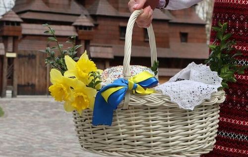 Чи буде діяти комендантська година в Україні на Великдень: роз'яснення